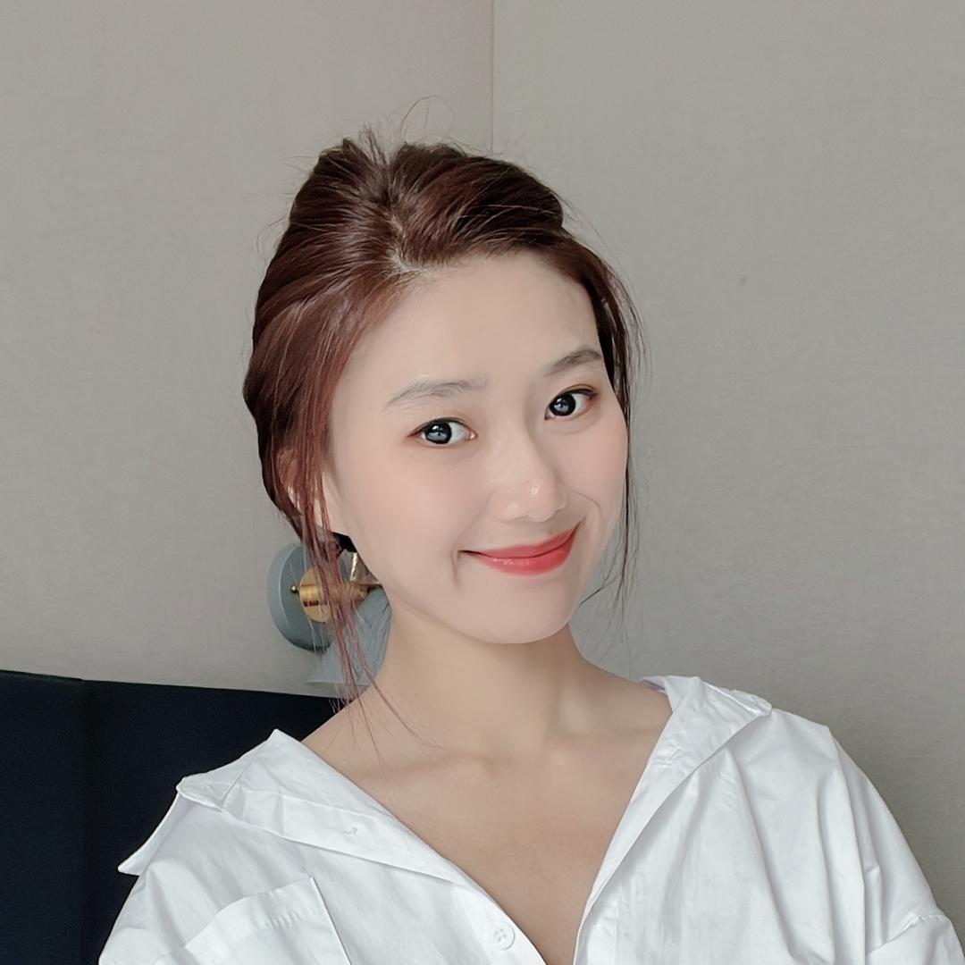 🎀白大小姐🎀