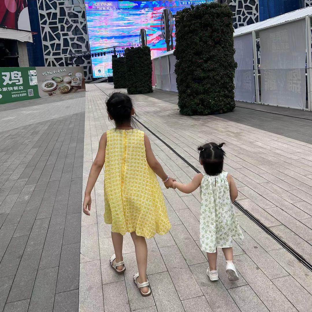 戴庄路市集菜场 卖肉小卞  水面店隔壁