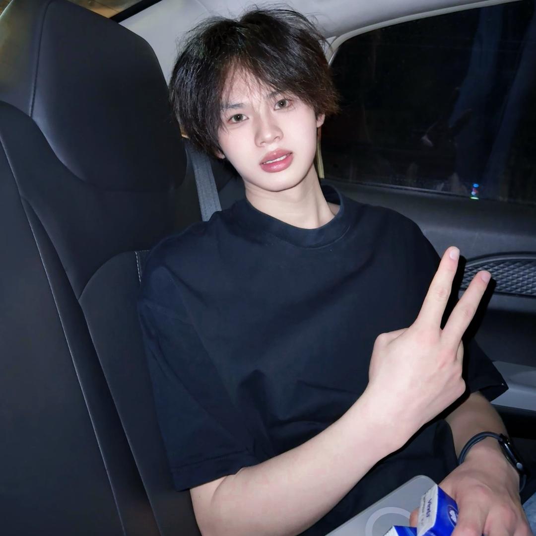 WANG、