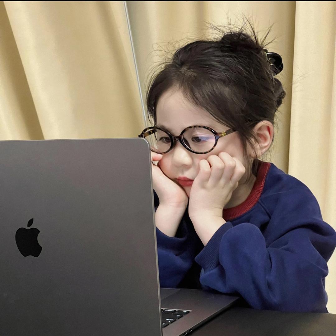 柯南_刘小菲小菲