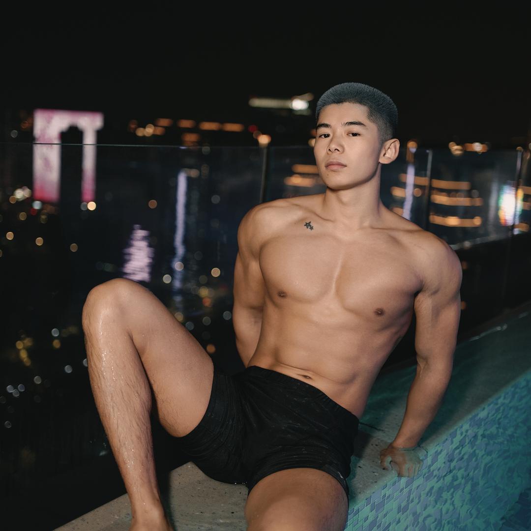 爱吃牛肉的miss王（增肌中）