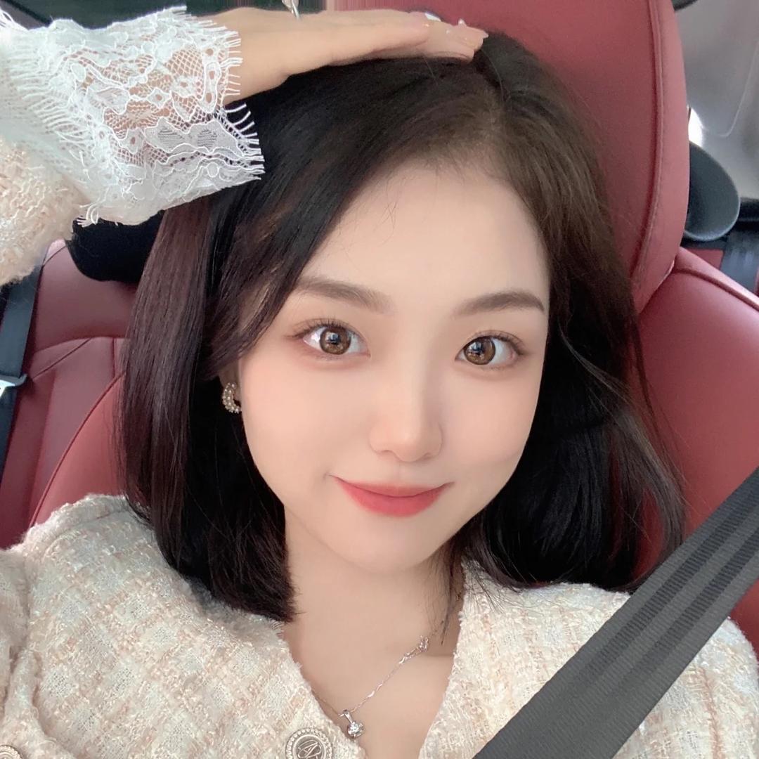 点点小姐
