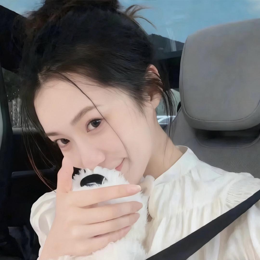 𝒁𝒉𝒂𝒏𝒈.