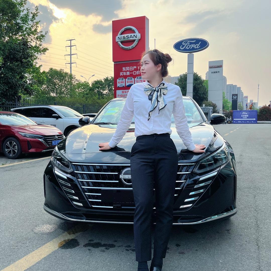 东风日产金牌销售李绵