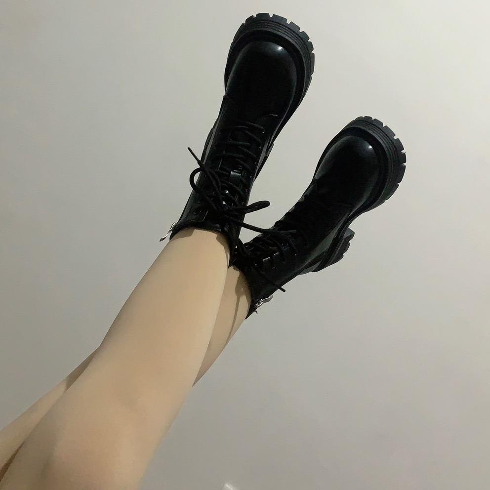 伊落女鞋店