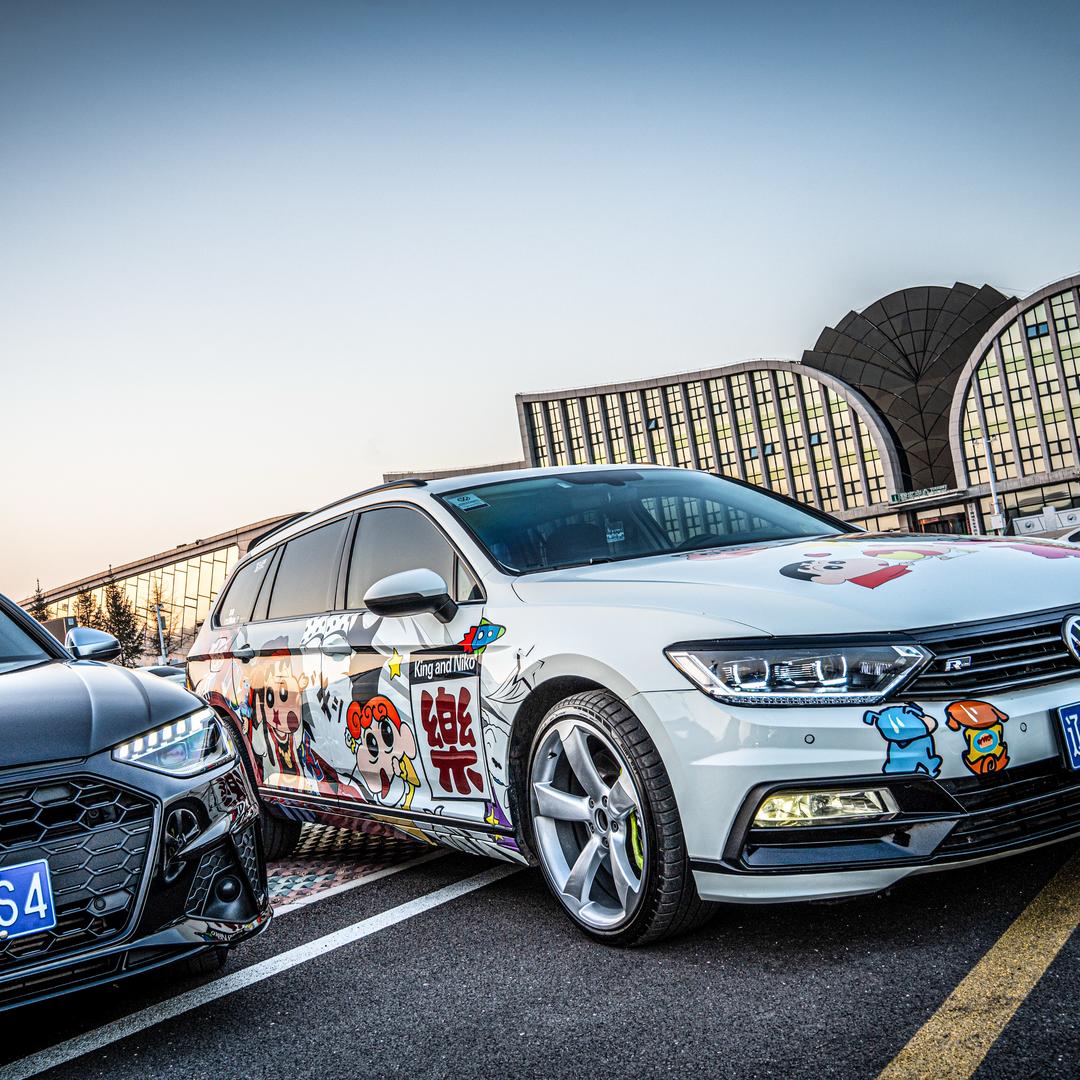 朝阳极耀车灯铁牛