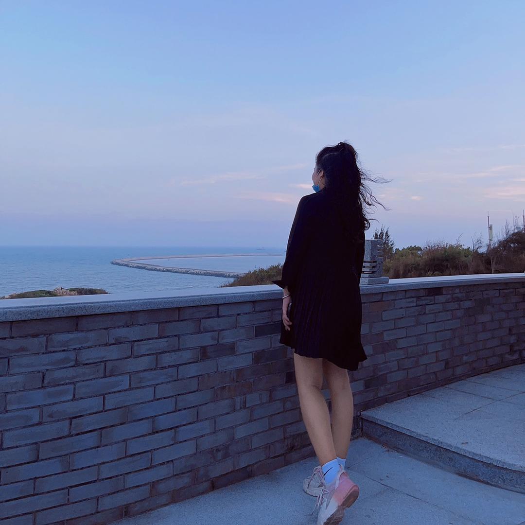 A-KAKA👗（下单在橱窗❤️）