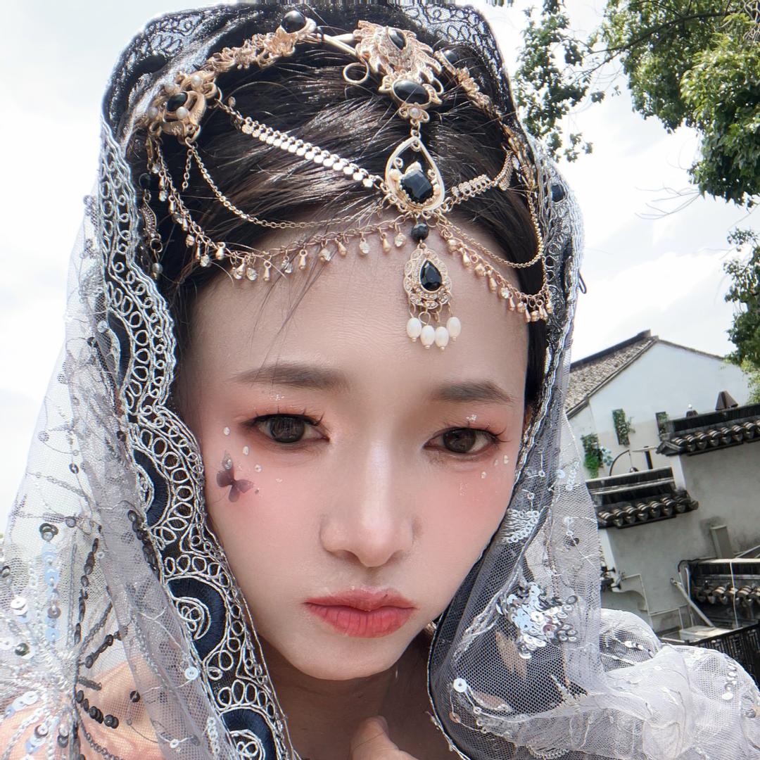 薇薇安..