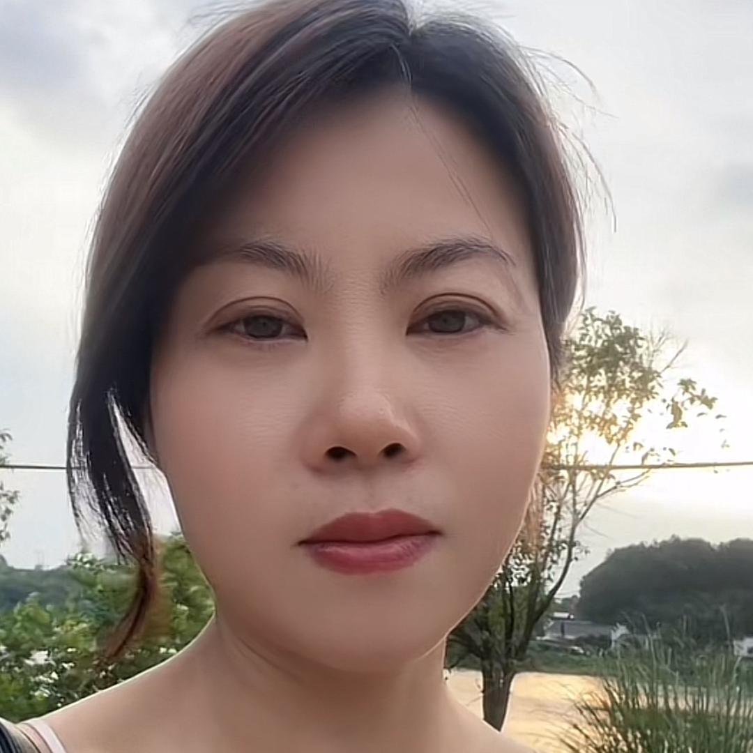 莉花一枝犹带露