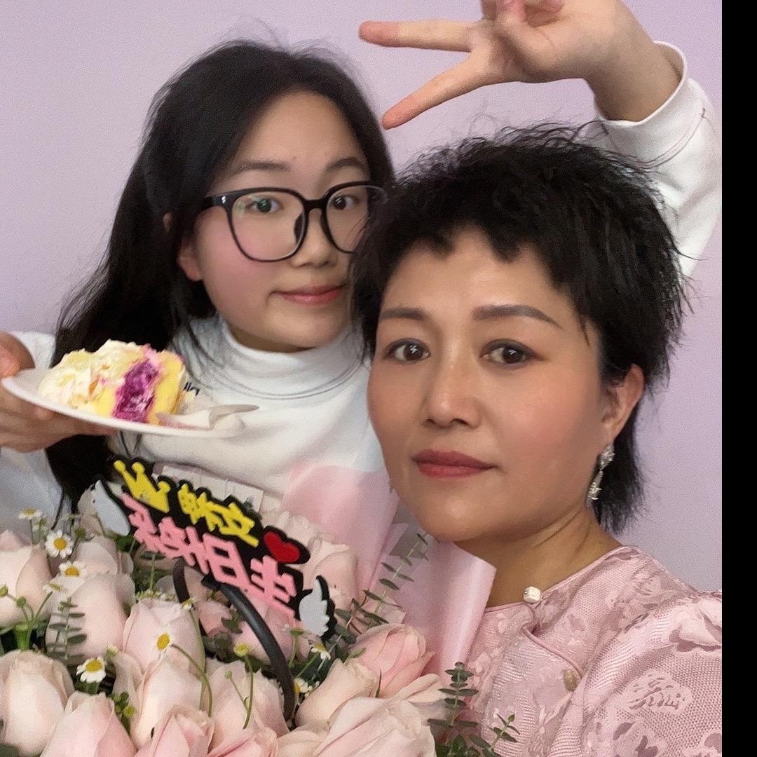 丁丁姐（服装厂老板娘新人开播）