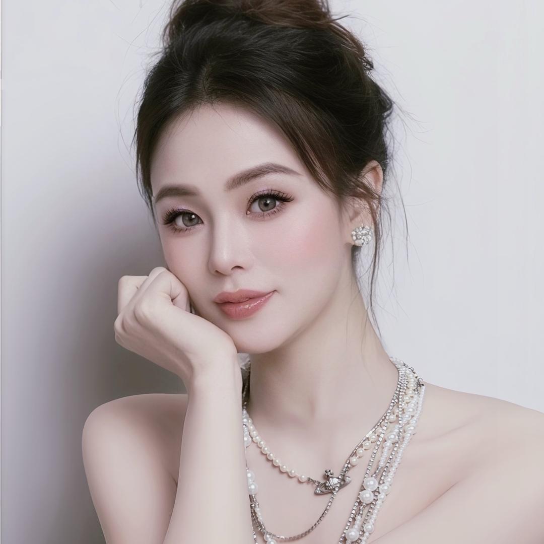 三亚余味音乐餐吧黄小鸭