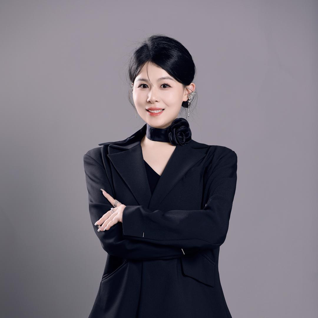 徐州洵美婚纱杨杨老师