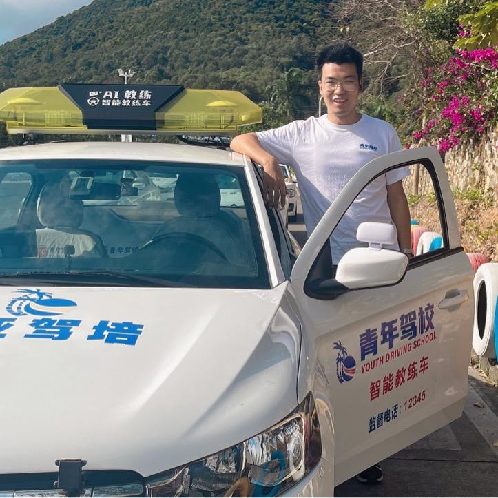 三亚青年驾校凯哥