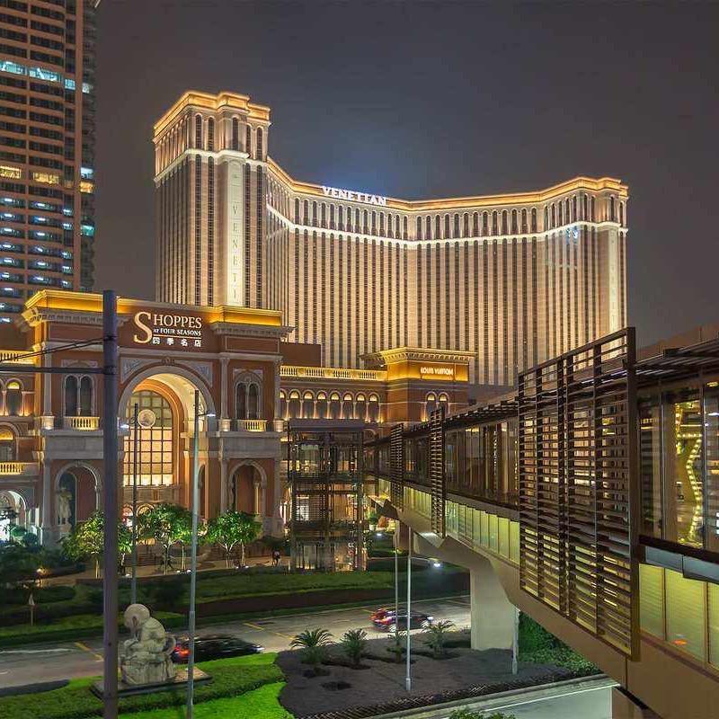 新潮海外购（集合店）