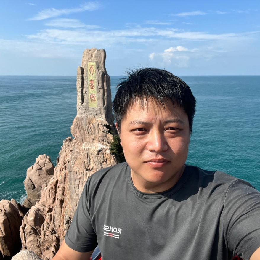 一介俗人ꫀꪝ.