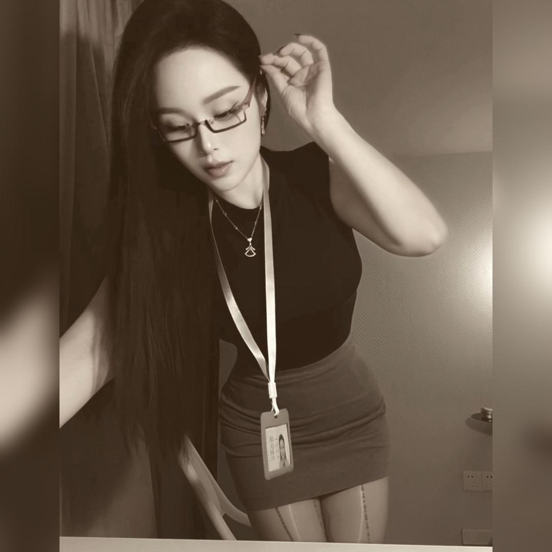 S诗月