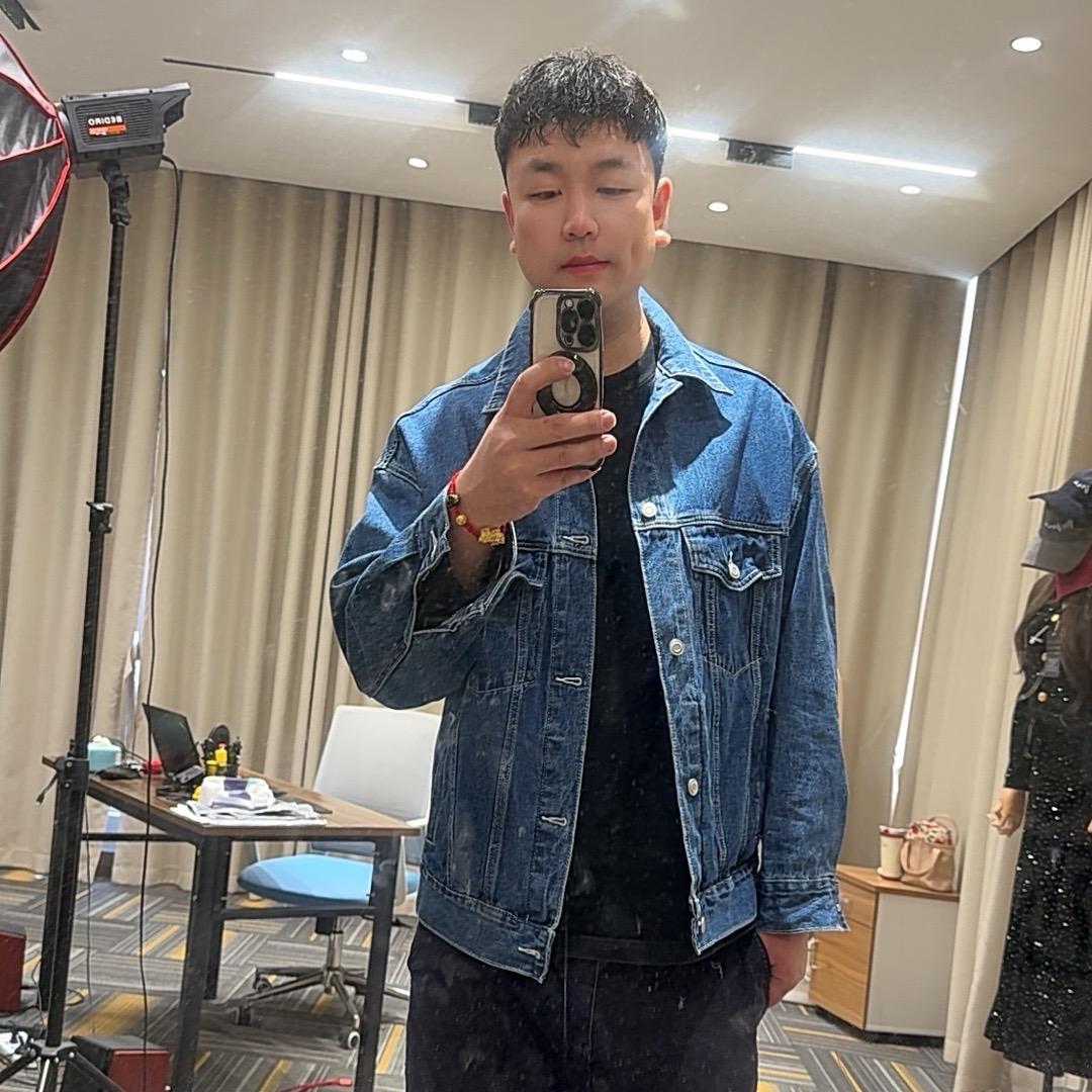 不爱生气的阿威