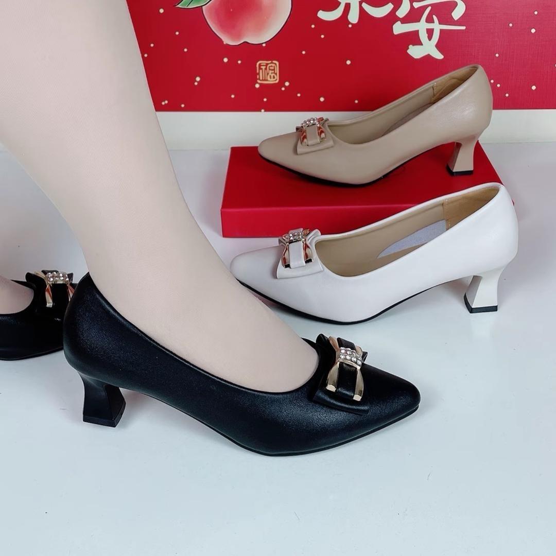 简约高品真皮女鞋