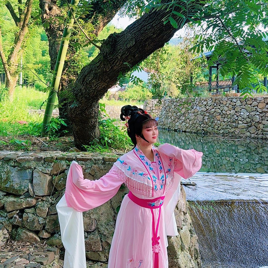 岳西县鑫昕黄梅戏艺术有限公司