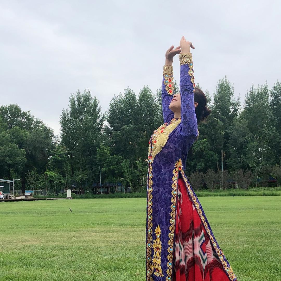 新疆维族舞夭夭