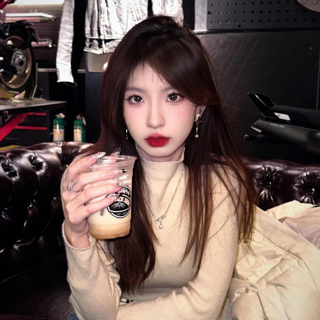 李zhang灵.