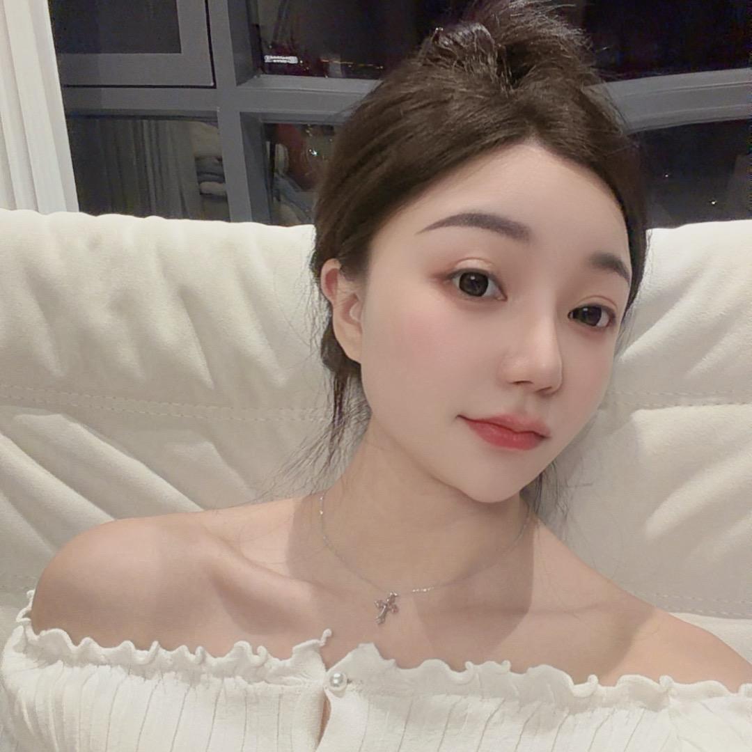 脸1点也不媛