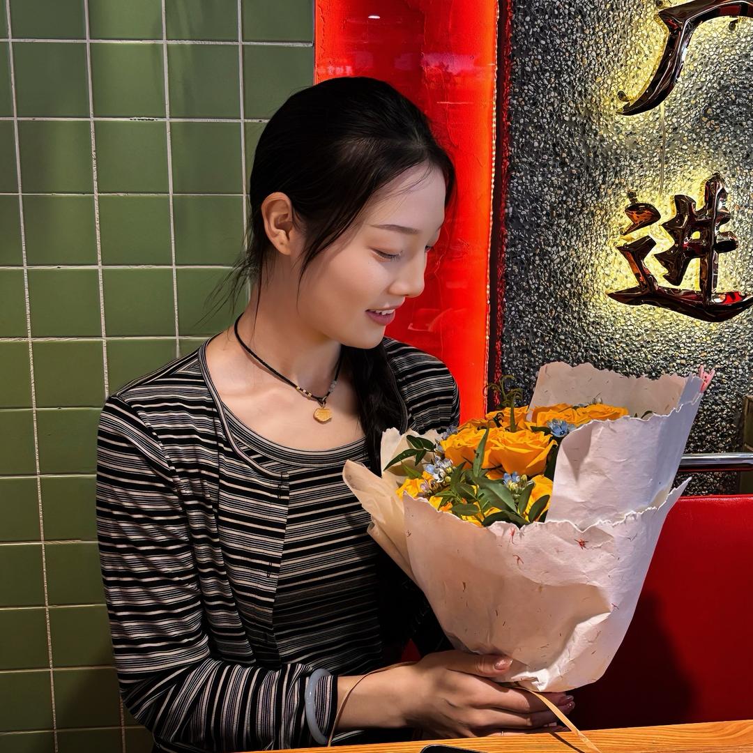 张茜茜～