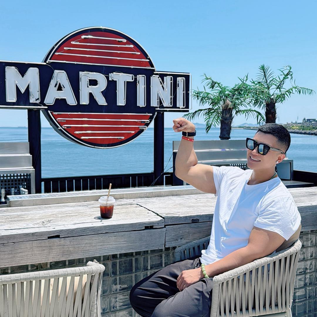 东港韦德伍斯健身李君义