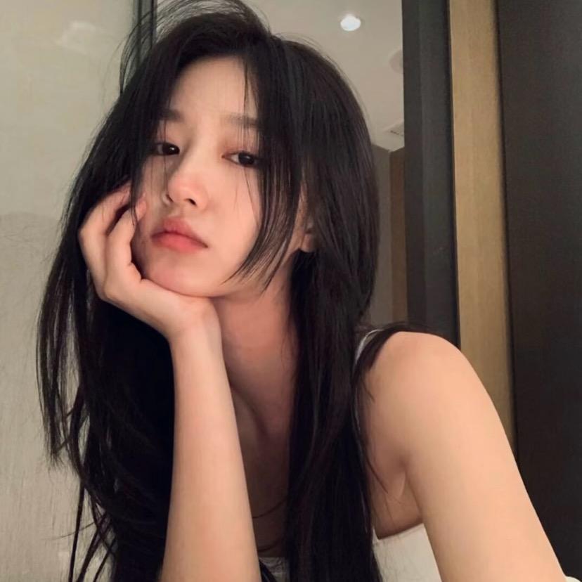 饱饱🍓 ￴￴ ￴￴ ￴