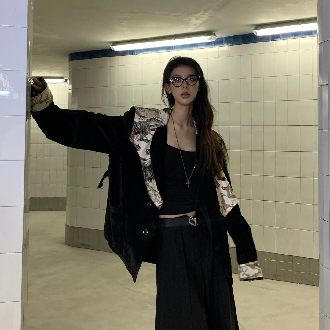 深圳云木水服装设计有限公司设计师盒子