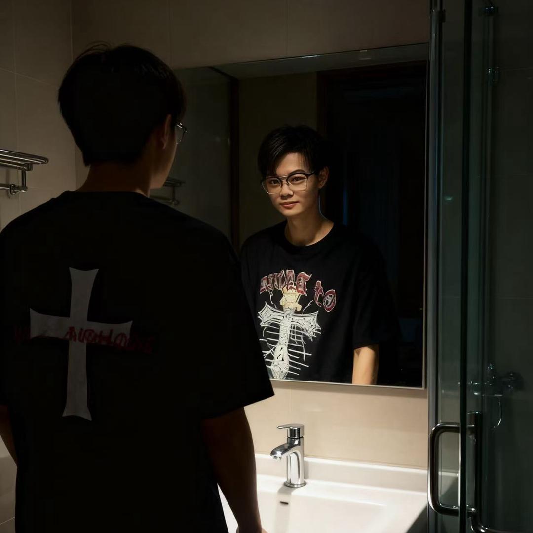 花抢将               🪳