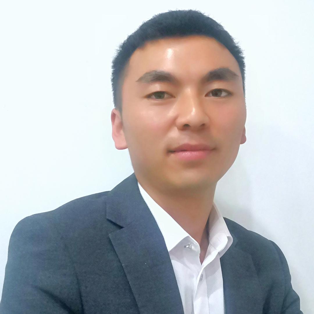 房产何老表