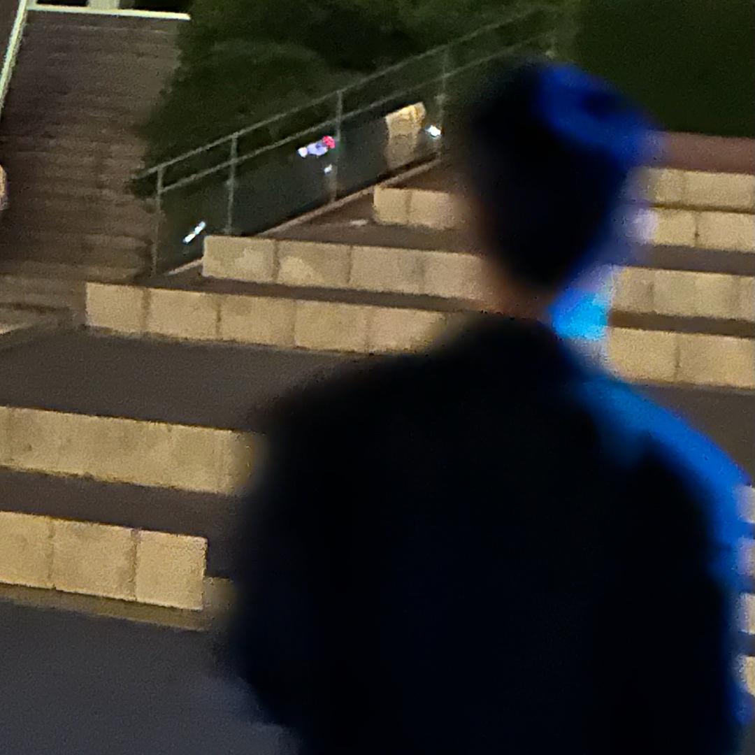 依辰睡不醒