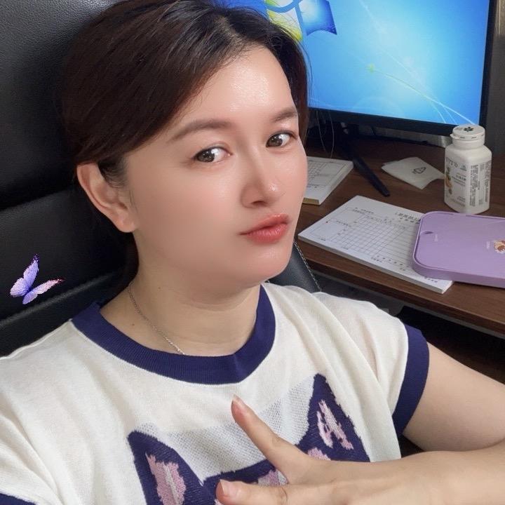 七喜家居 钟小玉