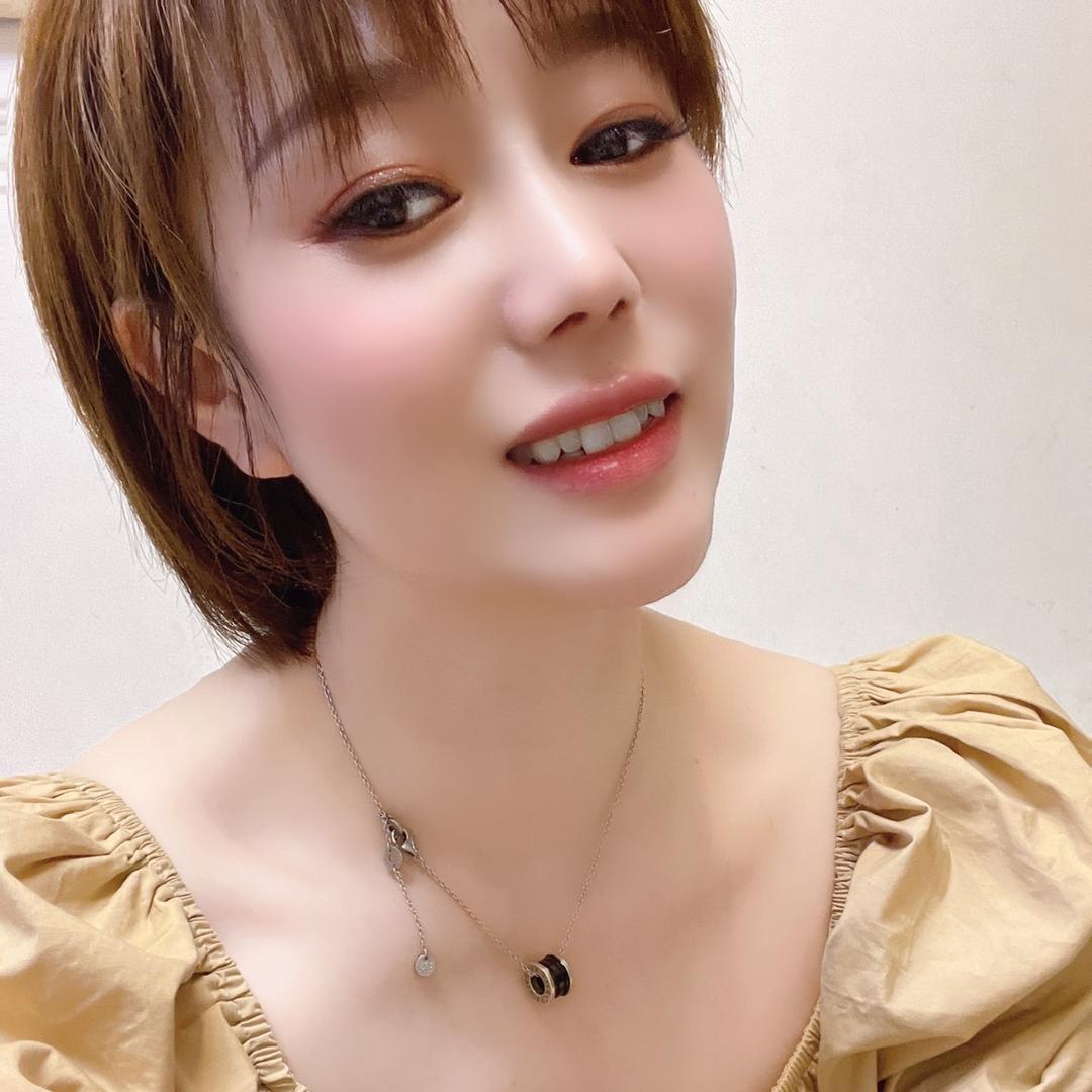 傲四季水果零食超市