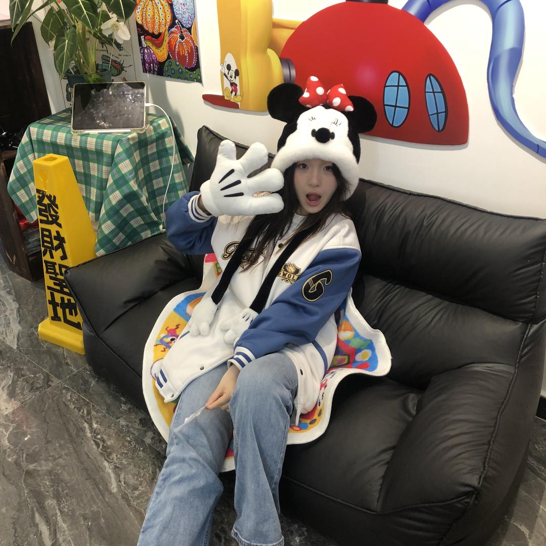 爱喝奶的🐰