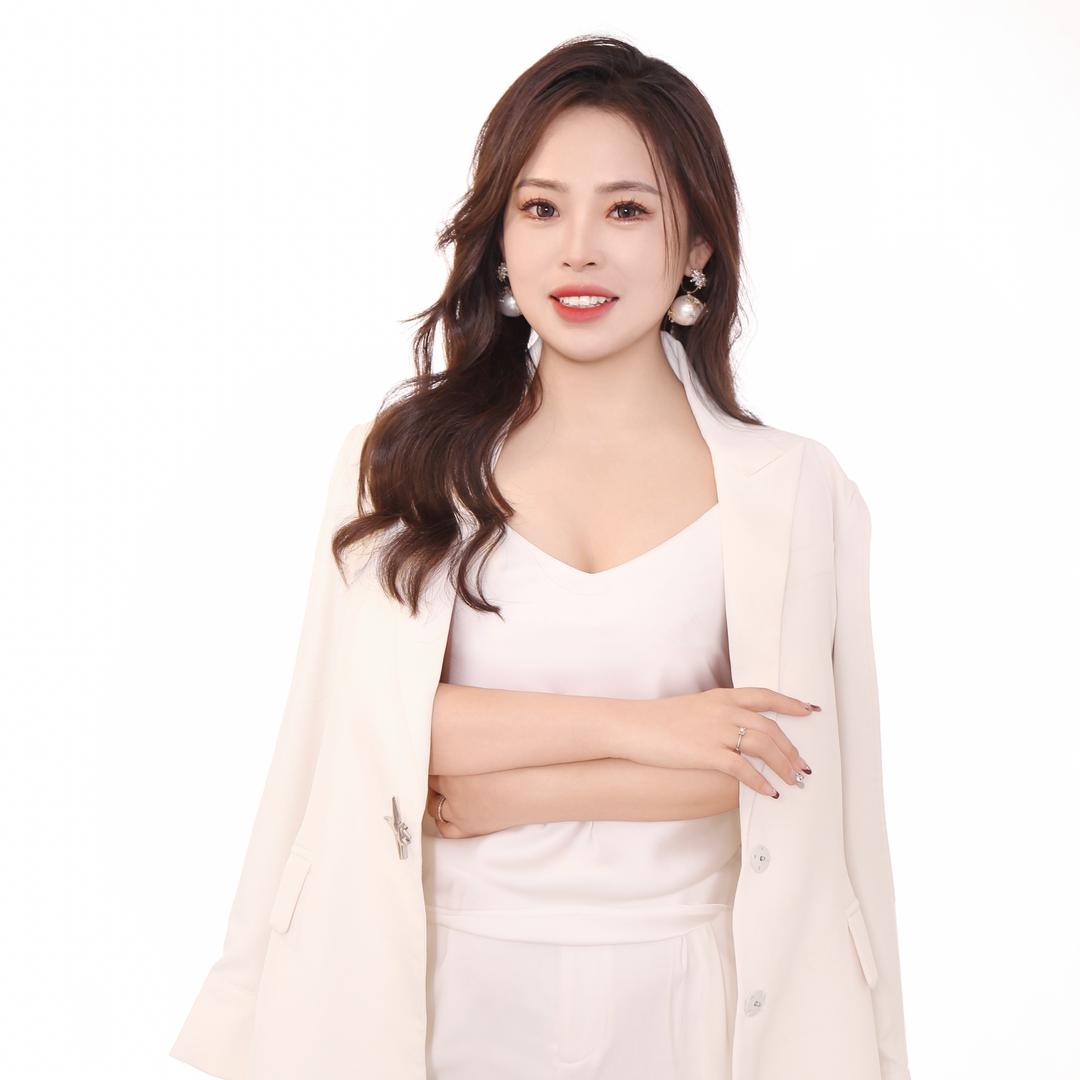 浮山的苗苗（化妆师）