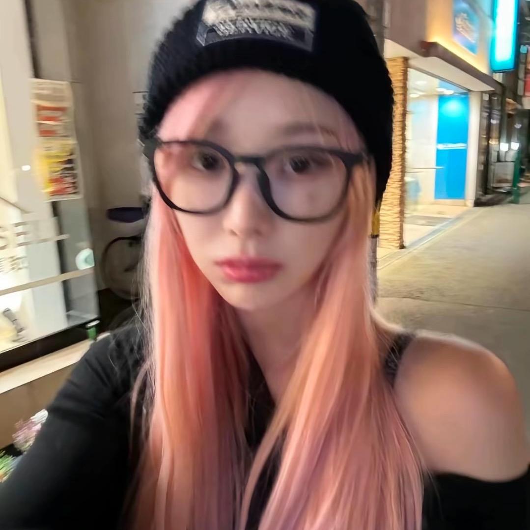 从月亮走向月亮🌙