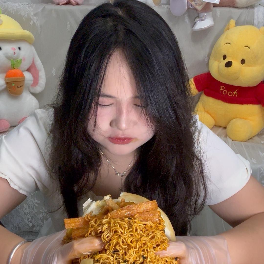 只吃一个🥢