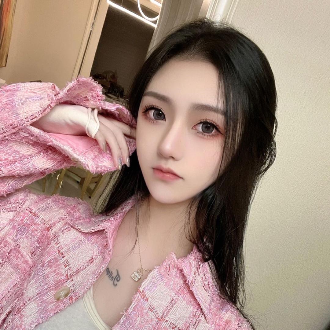 DJ Zora