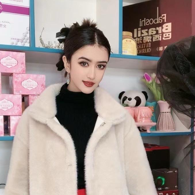 祖丽阿娅的《朋友圈》