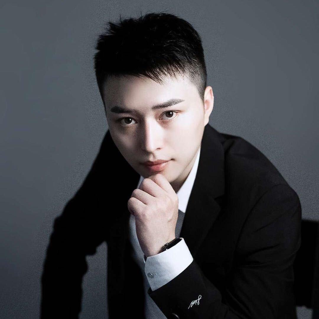 睫毛精饲养员🤩