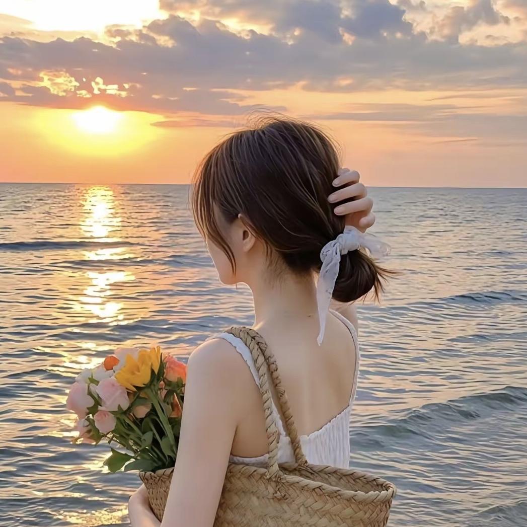 lz野（胡林茹）