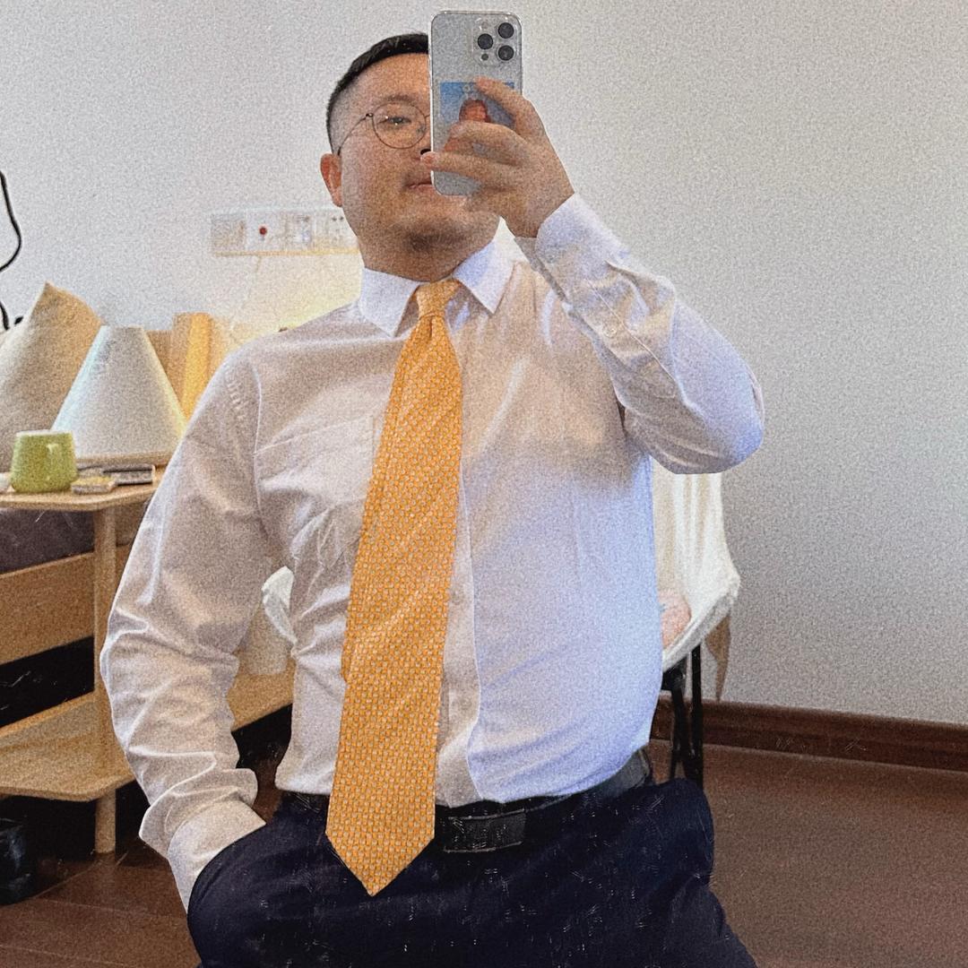 Damon（小草莓版）🧏🏻‍♂️