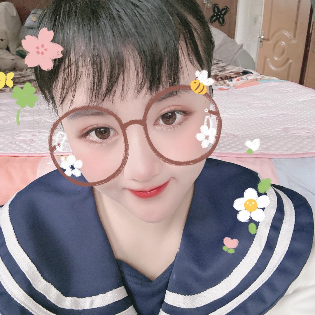 爱笑的小菲🐻