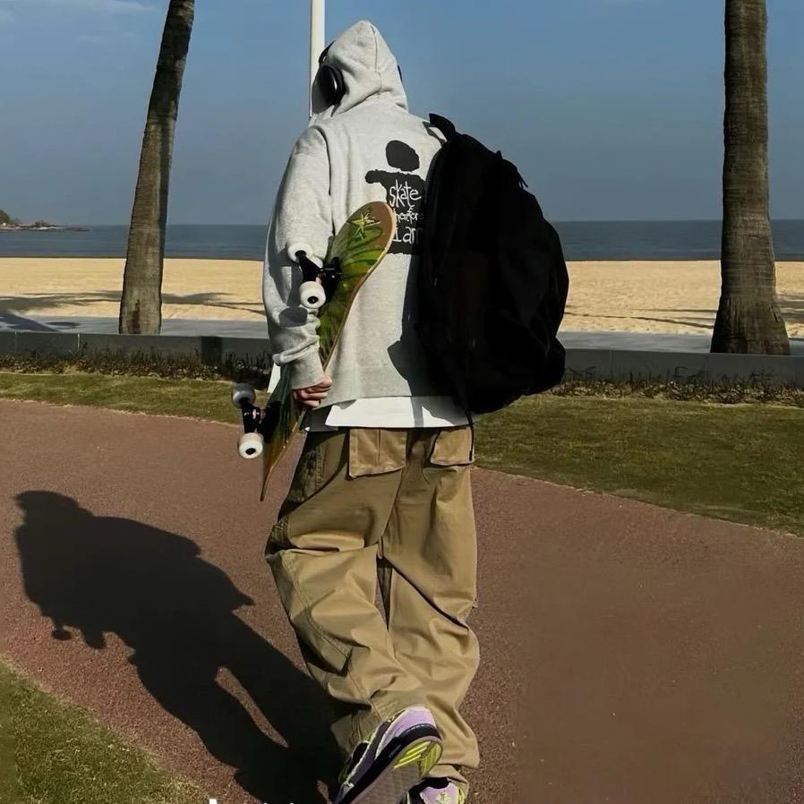 ￴