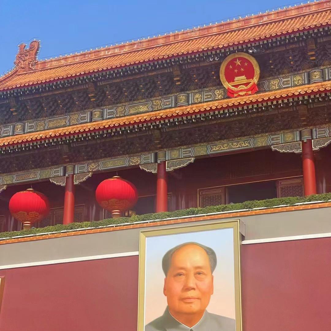 蜀山脚下