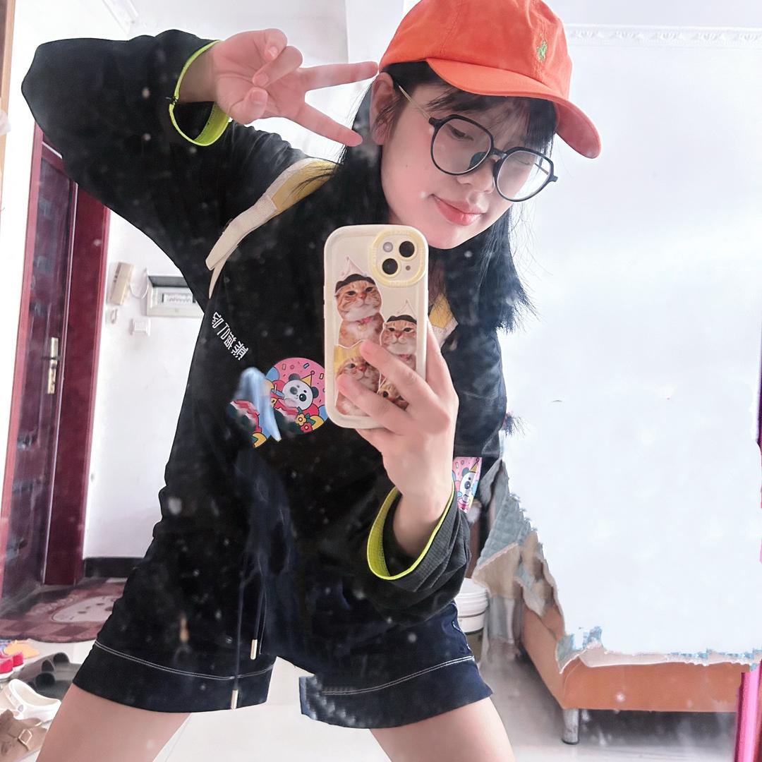 熊猫叮咚-社恐配送员