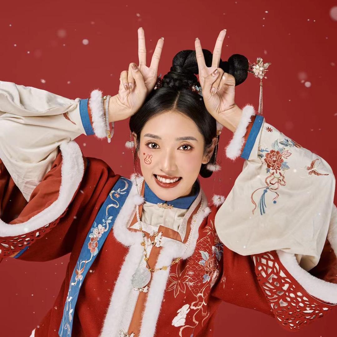 手镯七仙女（珠光宝气焕新季）@抖音