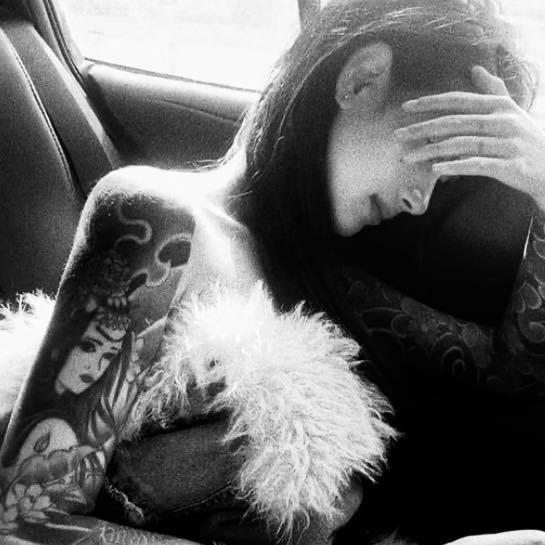 蕊蕊^_^（胭肤颜）